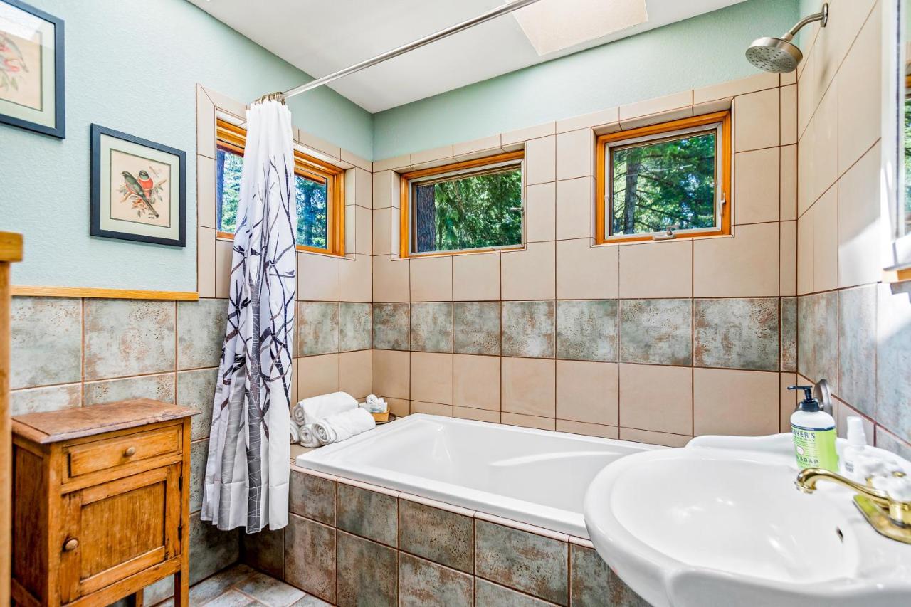 Selby Knoll Guesthouse Harrison Экстерьер фото